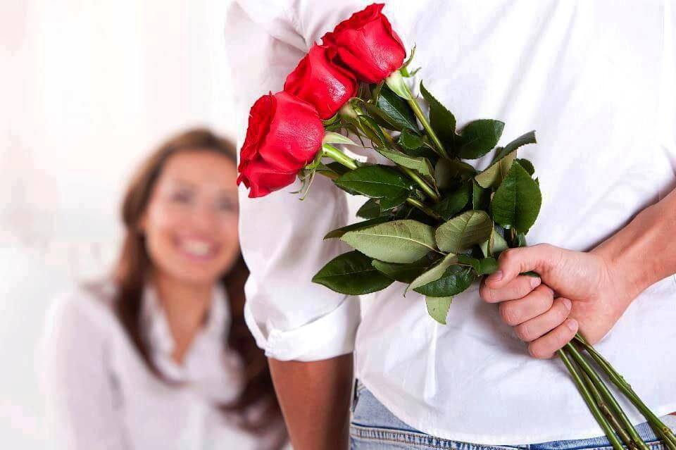 علامات رغبة الرجل في الزواج الثاني: إشارات تكشف ما لا يقال